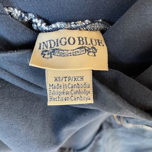 Indigo Blue Strrtch Maternity Jean Shorts XS EUC - Picture 5 of 6